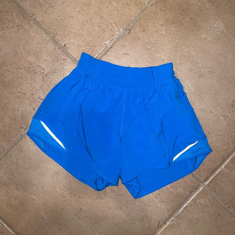 hotty hot high-rise shorts 2.5 inch